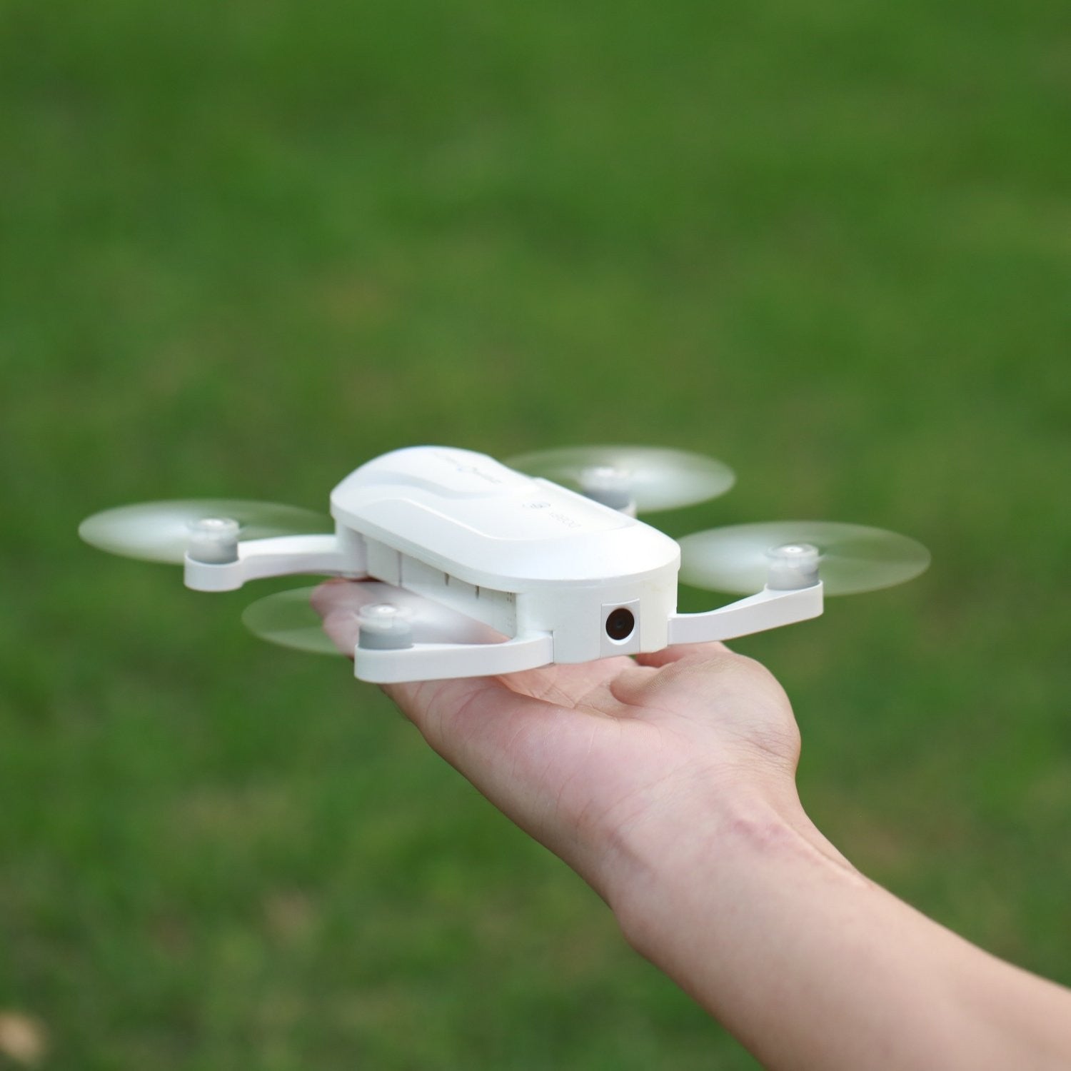 Zerotech Dobby Pocket Selfie Drone | AimToFind.com